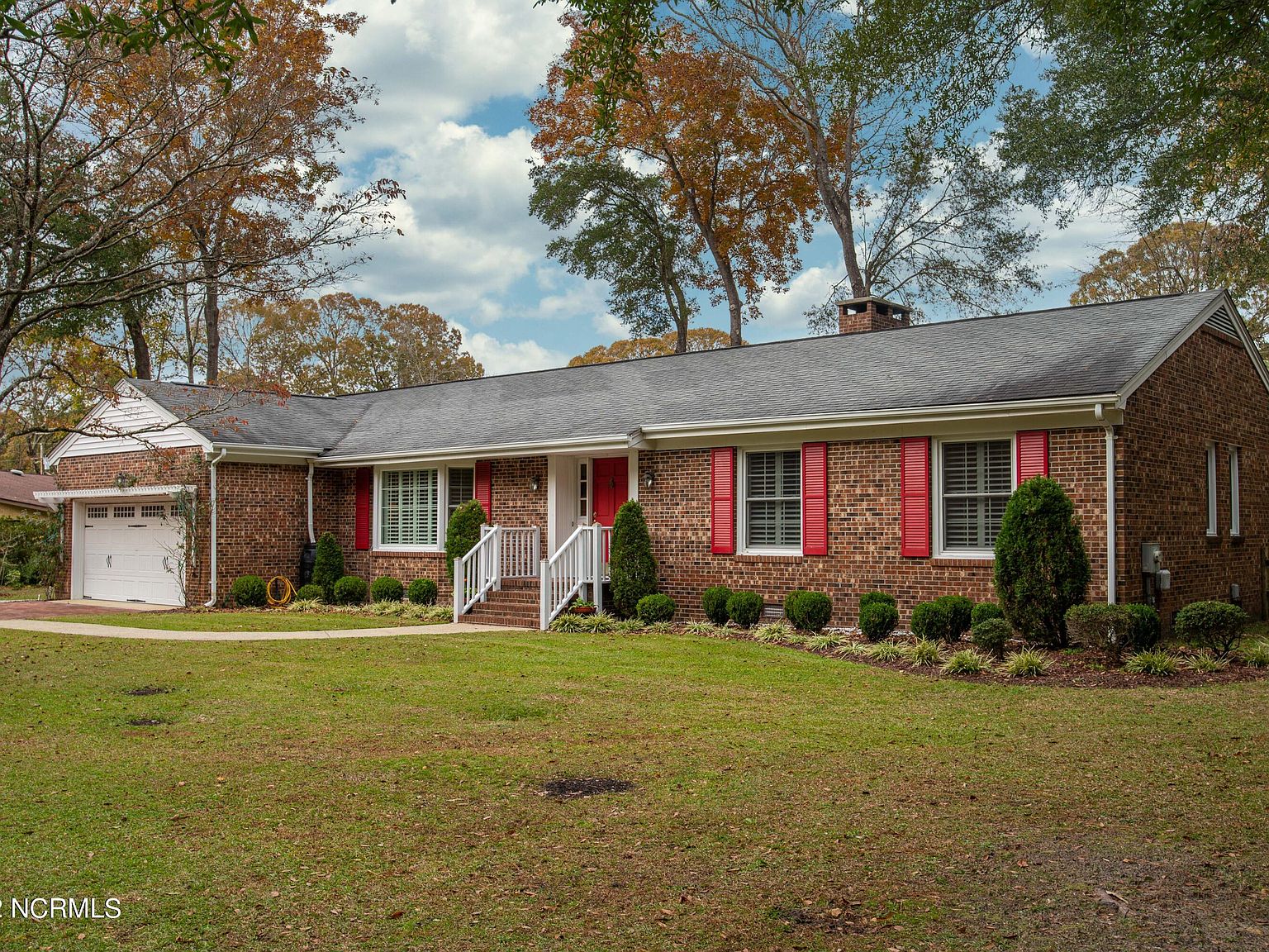 204 Pinewood Drive, Arapahoe, NC 28510 Zillow