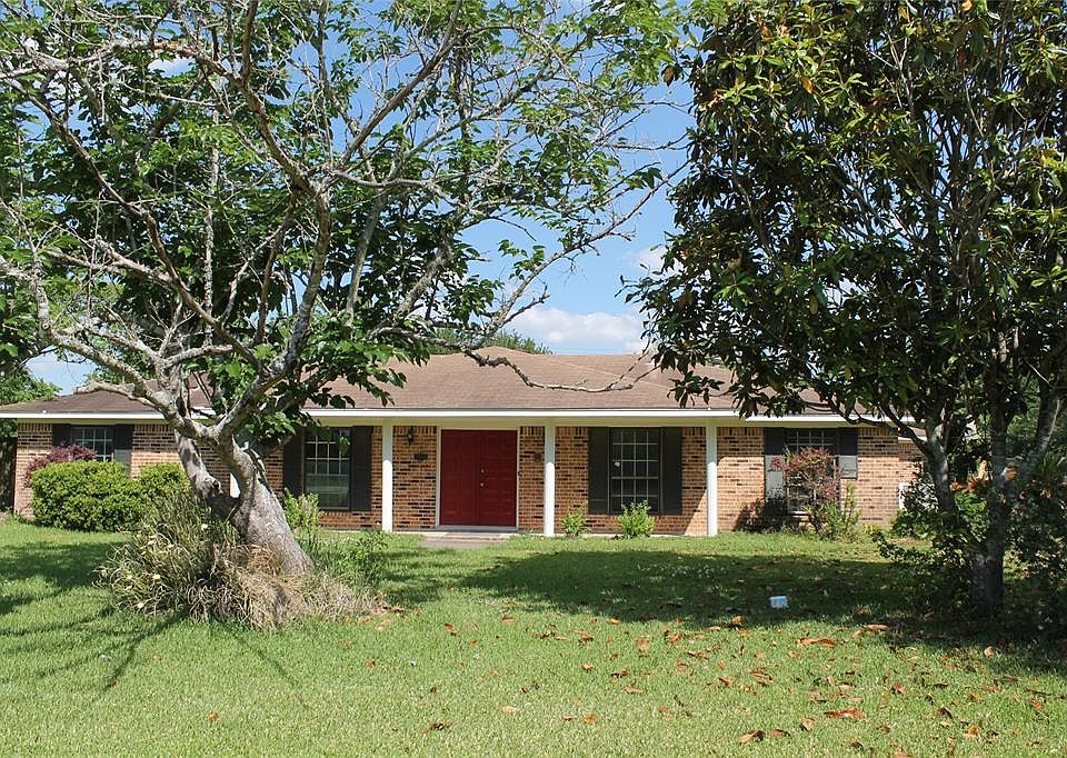 1st image of 2510 Longwood Dr