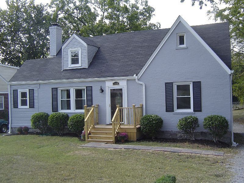 1st image of 2909 Primrose Cir