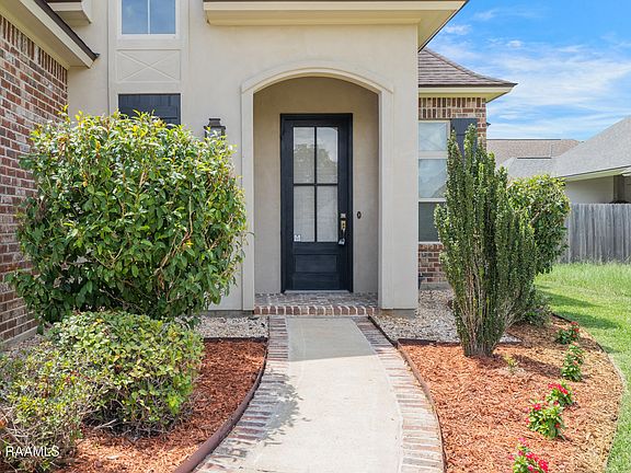 2nd image of 100 Golden Cypress Dr