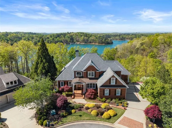 3738 Wavespray Ct, Gainesville, GA 30506