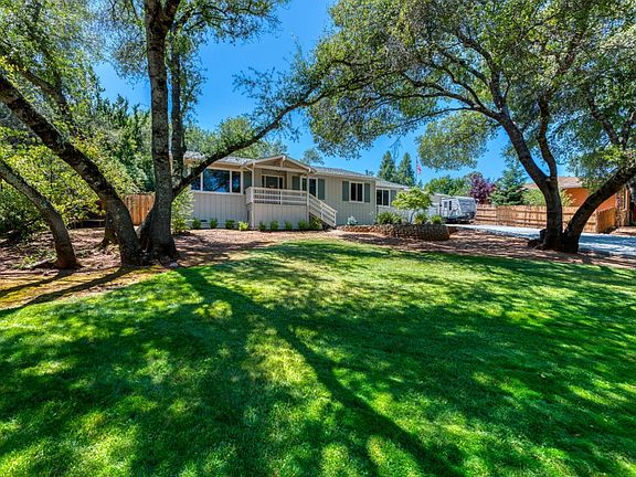 3rd image of 2964 Oakleaf Dr
