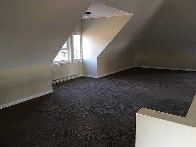 2nd image of 10 5th St SE APT 6