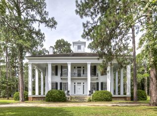 1964 Tallokas Rd, Moultrie, GA 31768