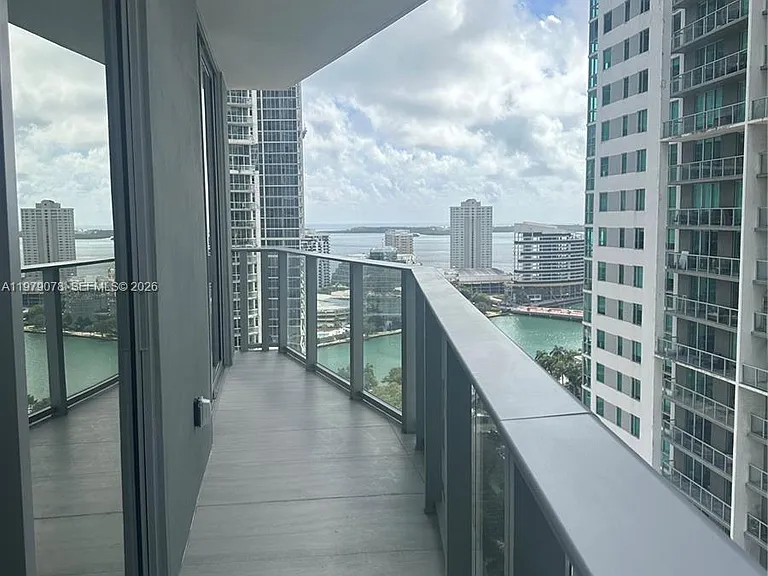 77 SE 5th 2514 Miami #2514 — Photo 7