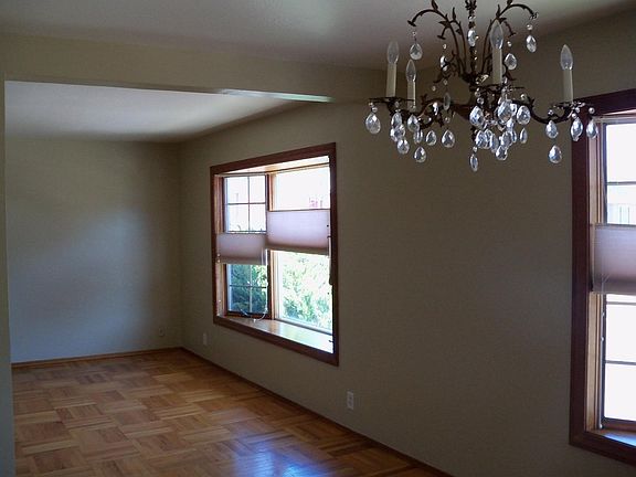 3rd image of 484 El Dorado Dr