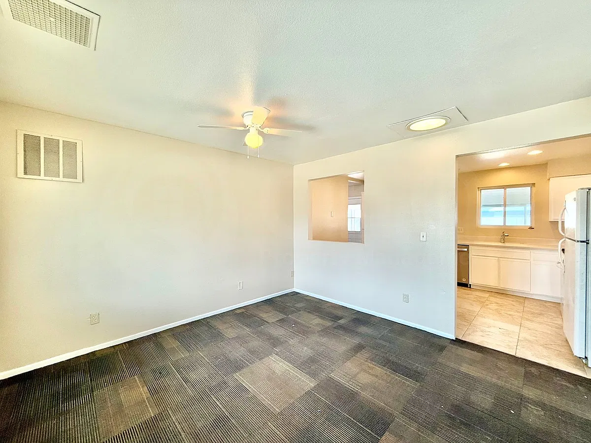 3 bed, 1.0 bath, 1116 sqft, $1,599 — Photo 2