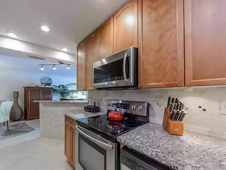 11605 3rd St E #305 — Photo 14