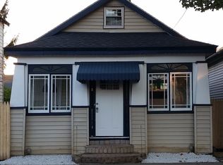 2415 7th Ave, Watervliet, NY 12189