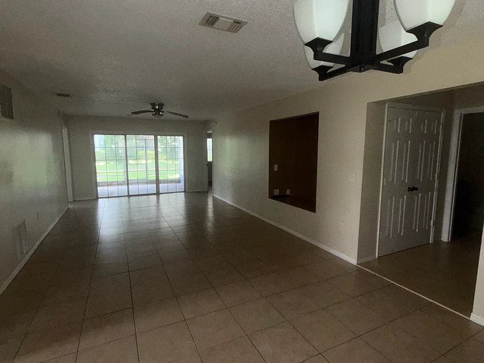 4116 Clubside Dr #4116