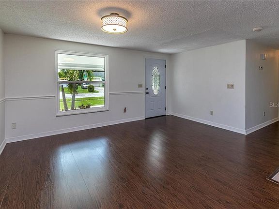 4th image of 9044 Arndale Cir