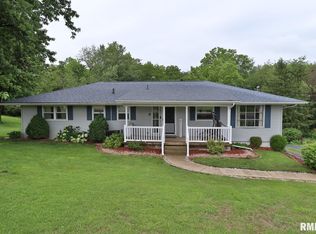 9 Marlee Dr, Canton, IL 61520