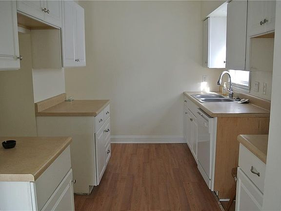 4th image of 1434-1434 Myrtle Ave