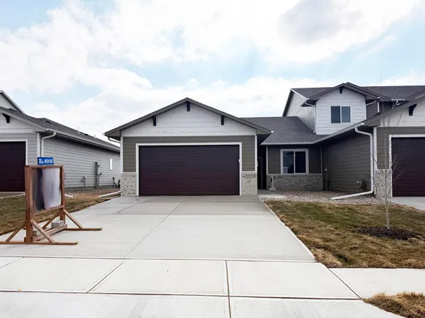 5221 E 67th St, Sioux Falls, SD 57108