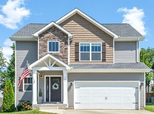 507 Sourwood Dr, Clarksville, TN 37042