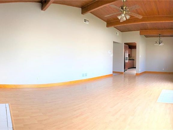 3rd image of 6 Coronation Dr