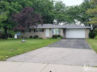 864 Western Row Rd, Mason, OH 45040