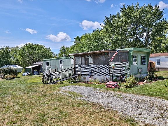 3rd image of 7163 Fernwood Trl