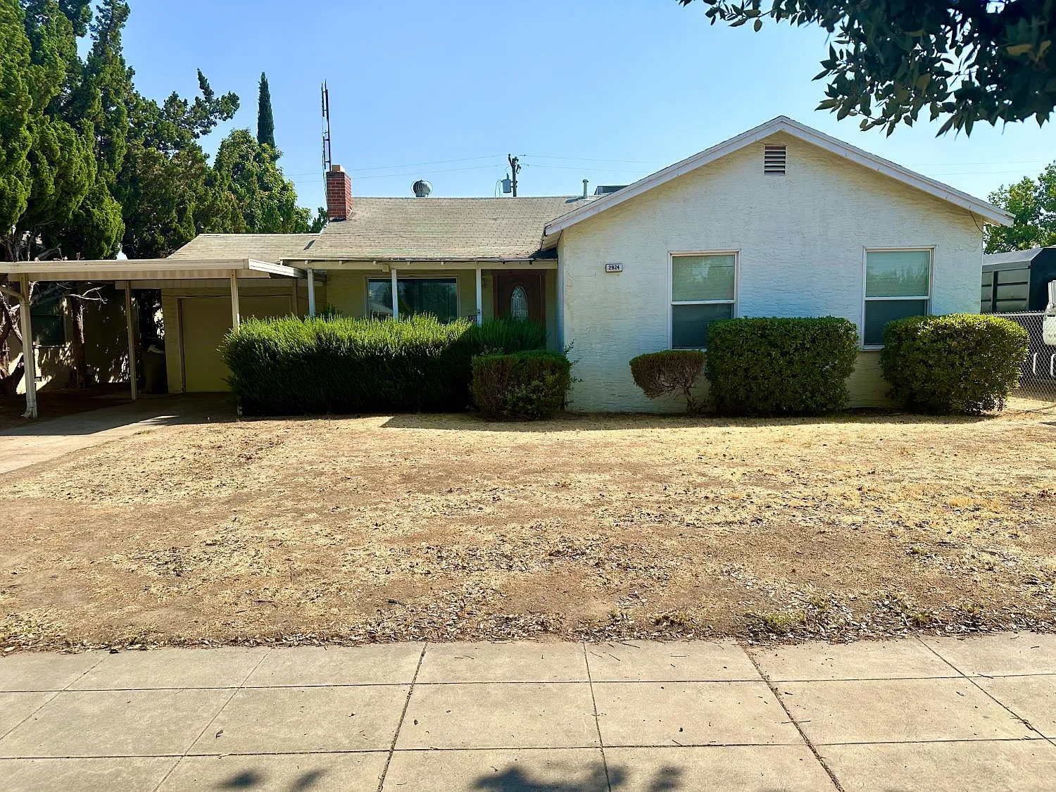 2924 E Cornell Ave photo 1