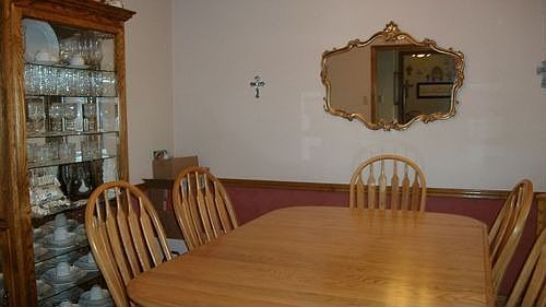 3rd image of 2412 Dogwood Ln