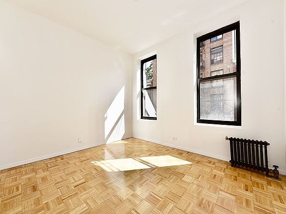 5th image of 25 Jones St APT 2A