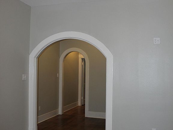 4th image of 828 1/2 W Temple Ave