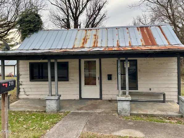 210 W Hill St, Rogersville, TN 37857