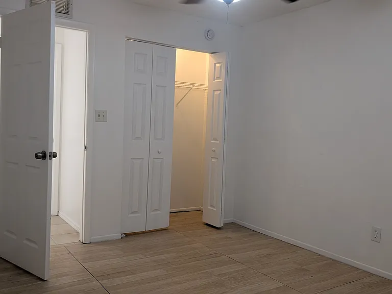 4550 Debbie Ln — Photo 14