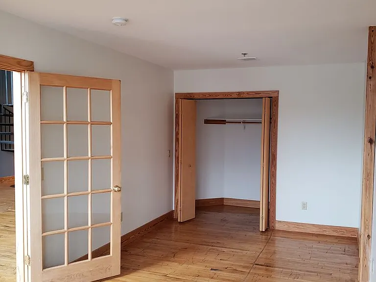 116 Pleasant St — Photo 10