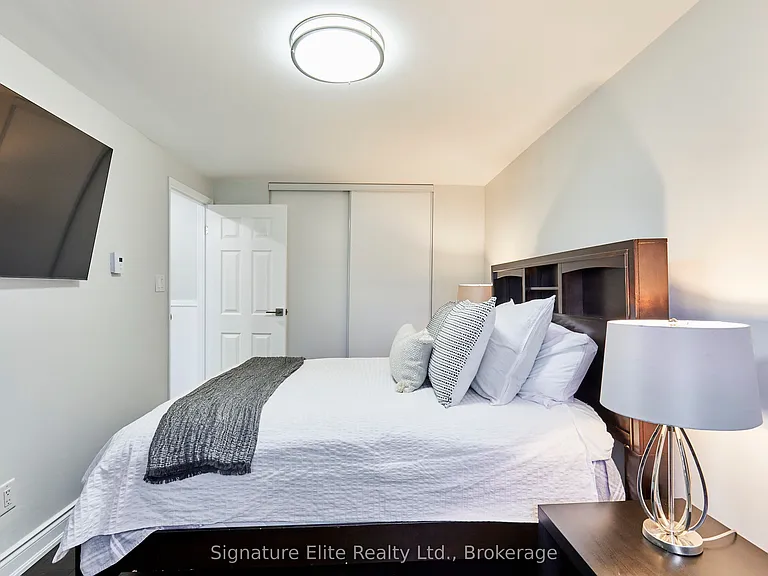 1100 Oxford St #48 — Photo 15