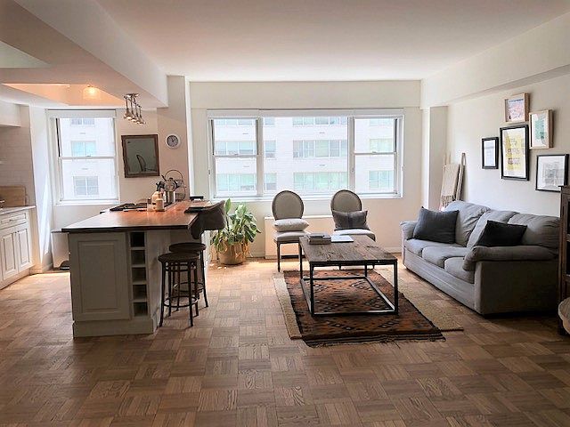 1st image of 1381 Avenue Of The Amer #15G