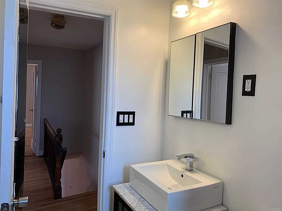 5th image of 188-18 121st Ave