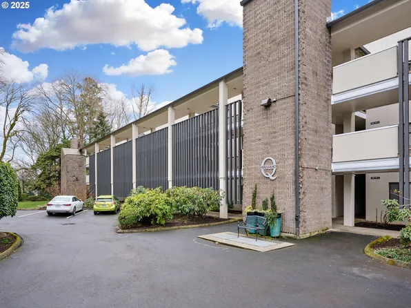 790 SE Webber St Unit 206, Portland, OR 97202