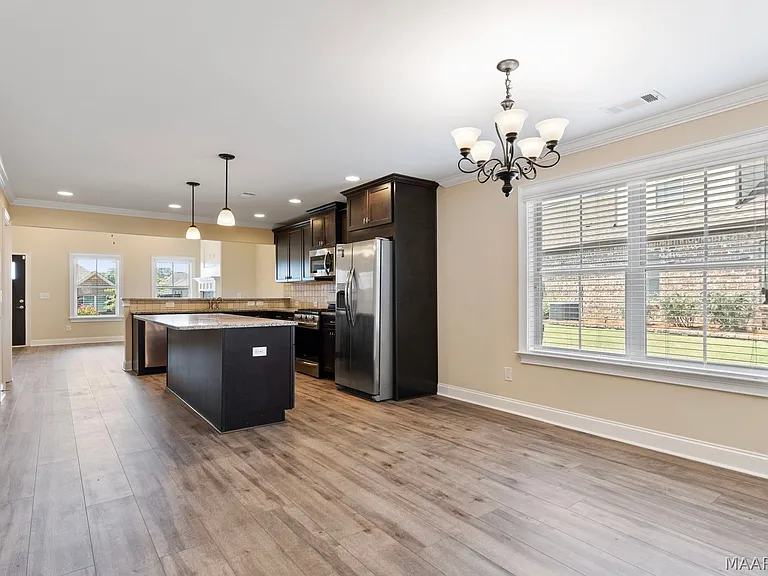 1005 Allison Dr — Photo 15
