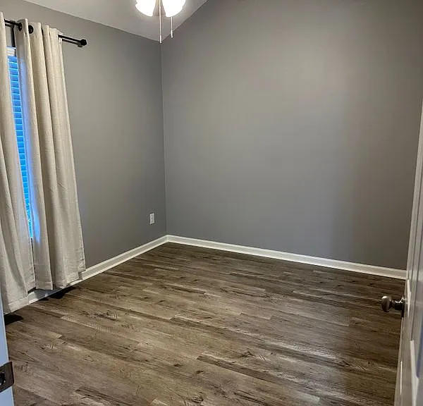 8085 Creekwood Cir E — Photo 11
