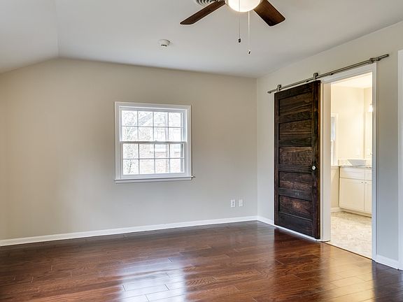 3rd image of 906 Hazelwood St