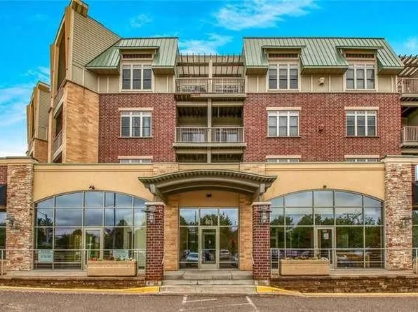401 Pinnacle Way, Eau Claire, WI 54701
