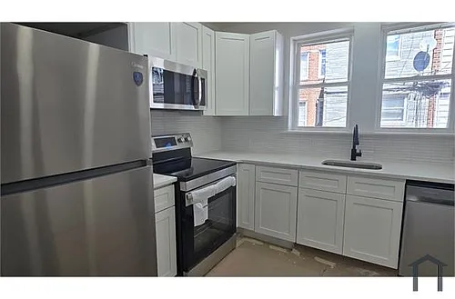 619 Brill St Photo 1
