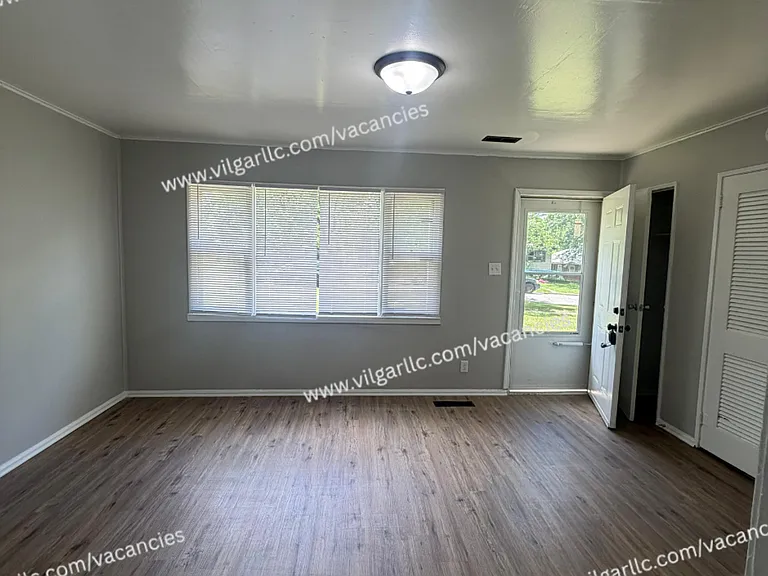 4049 Tennessee St — Photo 6