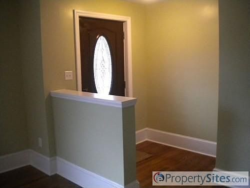 4th image of 834 Summerdean Ave