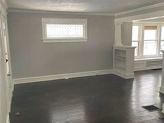 3rd image of 4217 Chestnut Ave