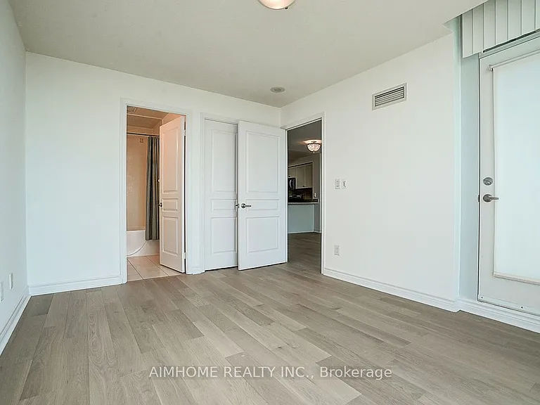 503 Beecroft Rd #2106 — Photo 12