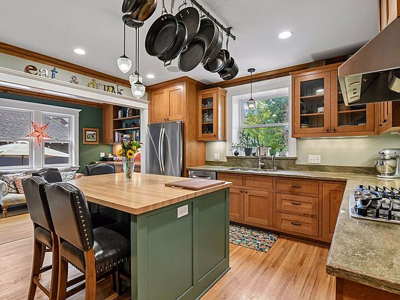 5th image of 2024 Emerson Ave S