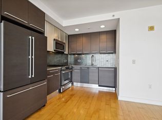 2 2nd St APT 3807, Jersey City, NJ 07302