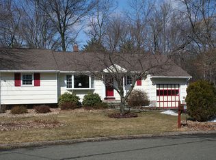 12 Camron Ct, Montvale, NJ 07645