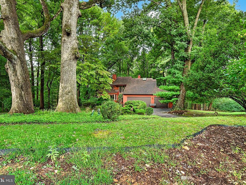 1st image of 502 Saint Annes Ln