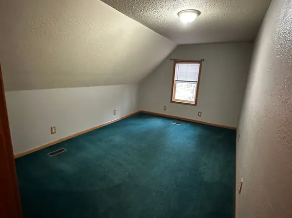 466 Sunday Dr, Altoona, WI 54720