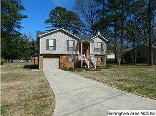 3021 Dogwood Ln, Fultondale, AL 35068
