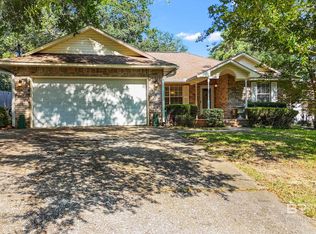 2578 Manuel Dr, Lillian, AL 36549