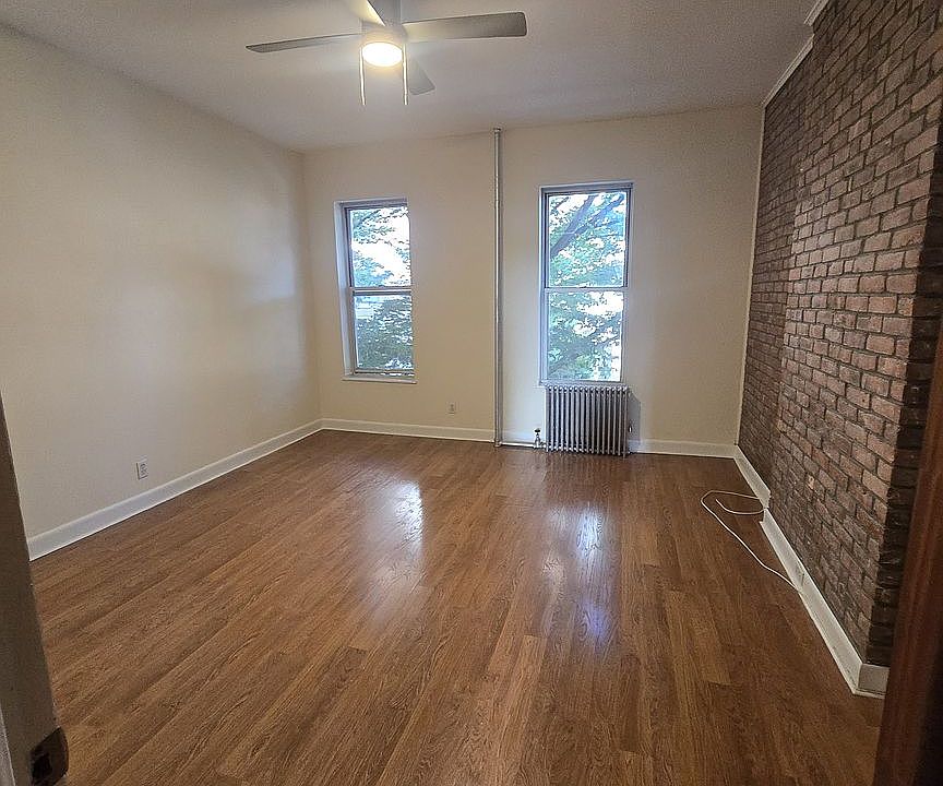 1st image of 3284 30th St APT 3L